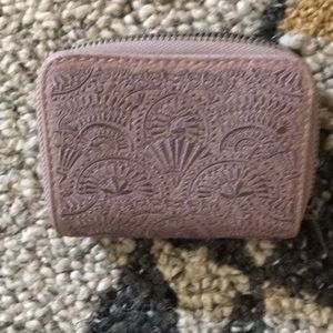 Universal Thread Wallet